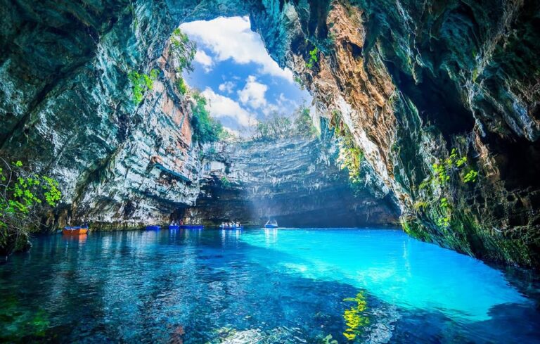 Kefalonia: Discover Full Day Private Tour