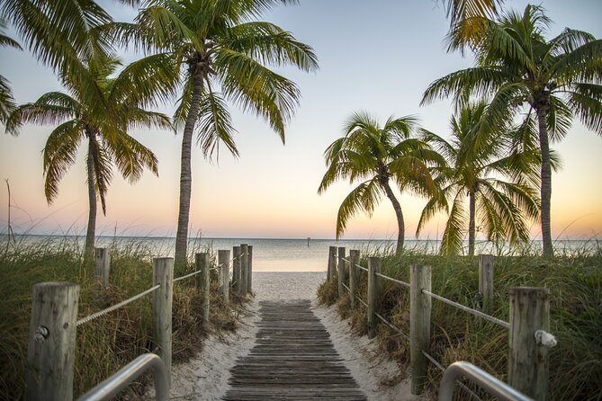 Key West Walking Tour with Glass Bottom Boat Cruise - Exploring the Itinerary in Detail