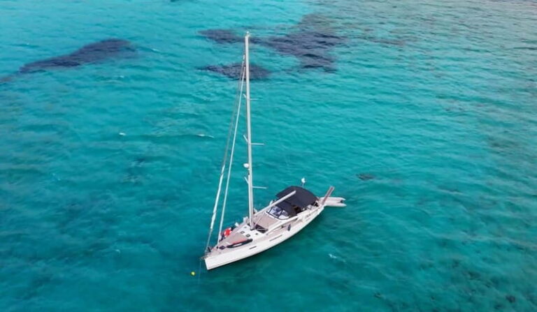 Kissamos: Balos & Gramvousa Sailing Cruise with Meal