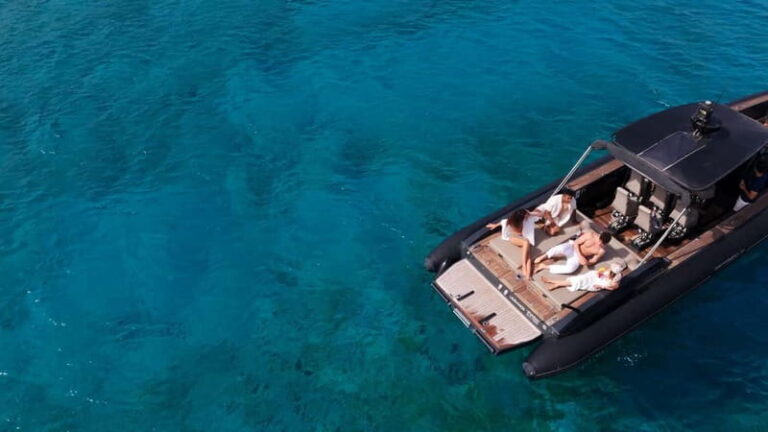 Kissamos: Balos & Gramvousa Speedboat Cruise with Snorkeling