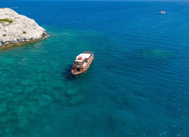 Kolympia : Transfer & Cruise to Lindos with 3 Swimming Stops