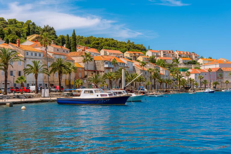 Korula: Sail Away – private cruising tour
