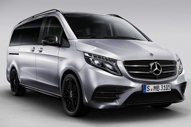 Krakow Airport Transfers : Krakow City to Krakow Airport KRK in Luxury Van