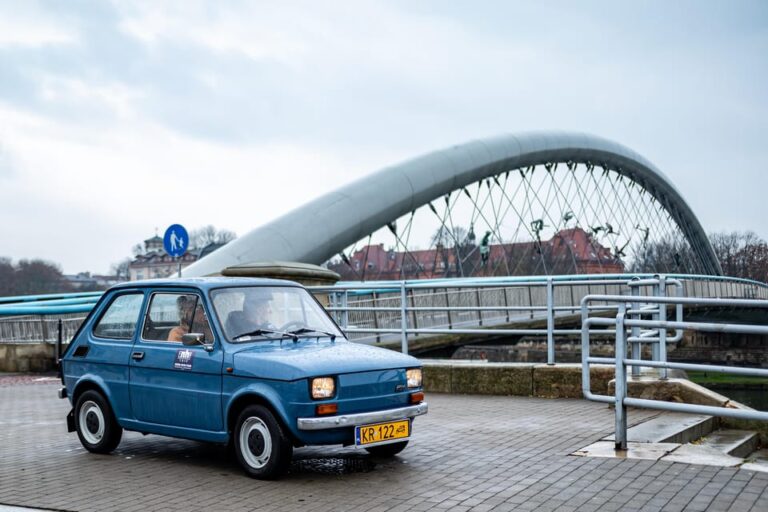 Krakow Highlights Tour in Classic Car with Pro Photo Session
