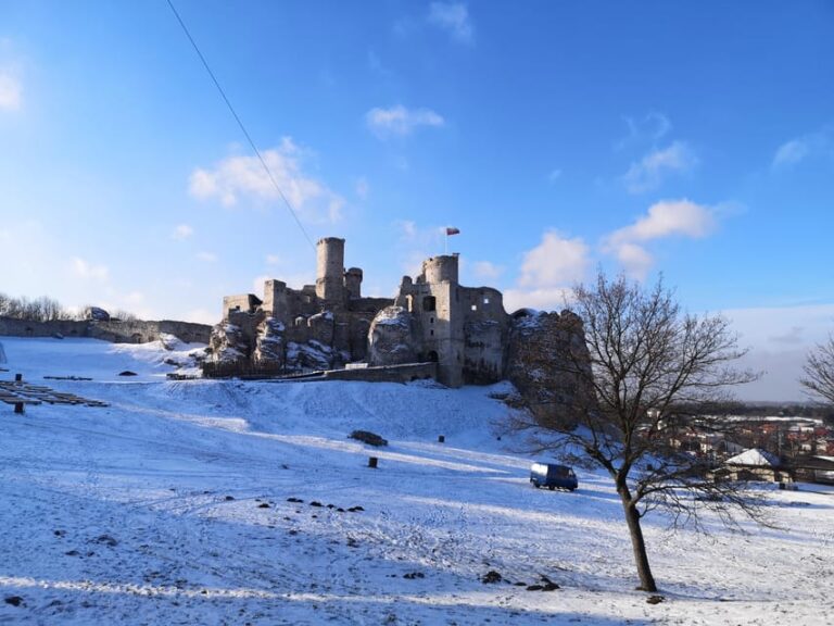 Krakow: “The Witcher” Ogrodzieniec Castle Private Tour