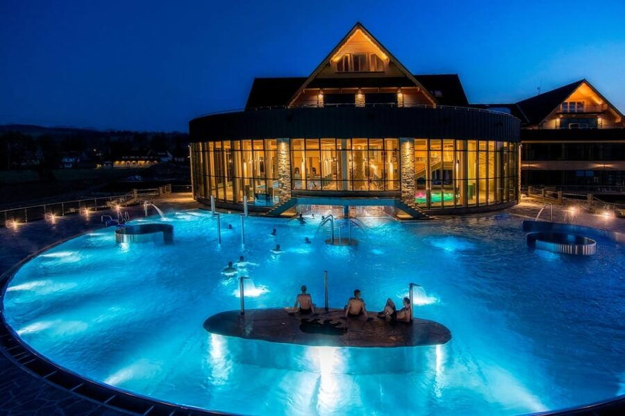Krakow: Zakopane and Thermal Springs Tour with Hotel Pickup - The Journey Begins: Seamless Hotel Pickup and Transportation
