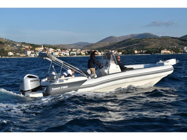 Krk/Dunat: Rent a boat Marlin 790 Dynamic