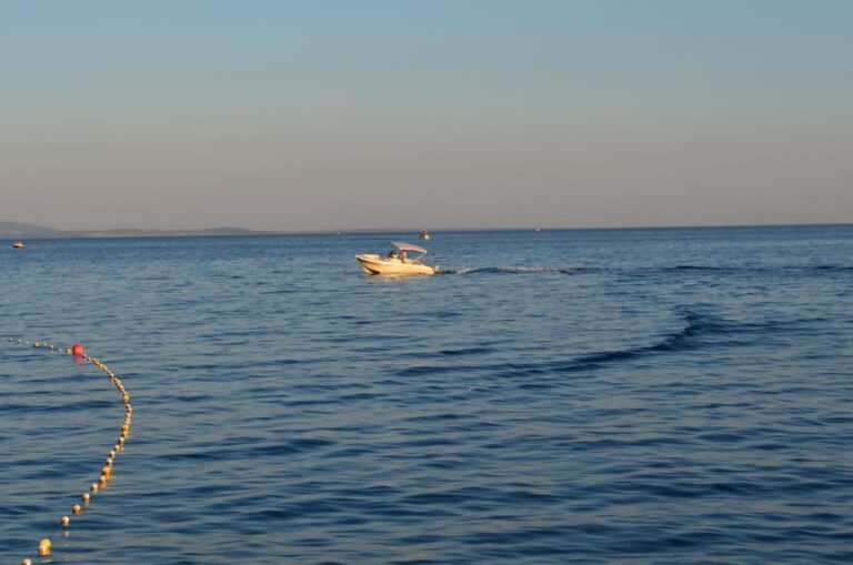 Krk: Rent a boat Atlantic 670 open 271612 KK