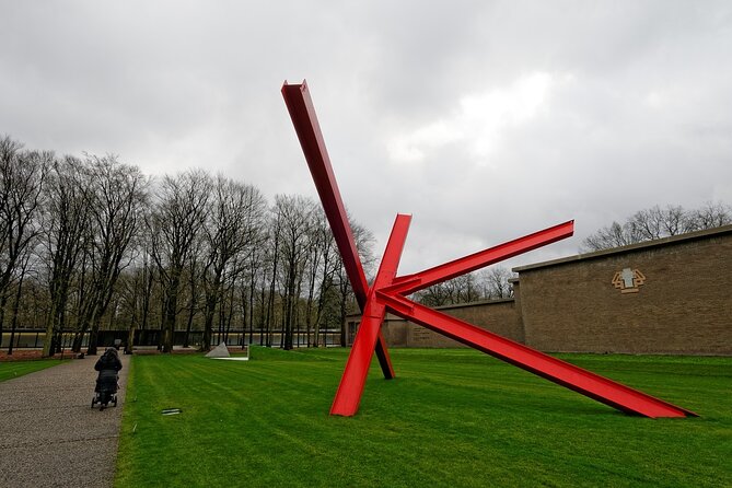 Kroller Muller Museum and Paleis Het Loo Private Tour