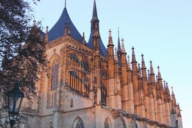 Kutna Hora Day Tour Including Sedlec Ossuary from Prague