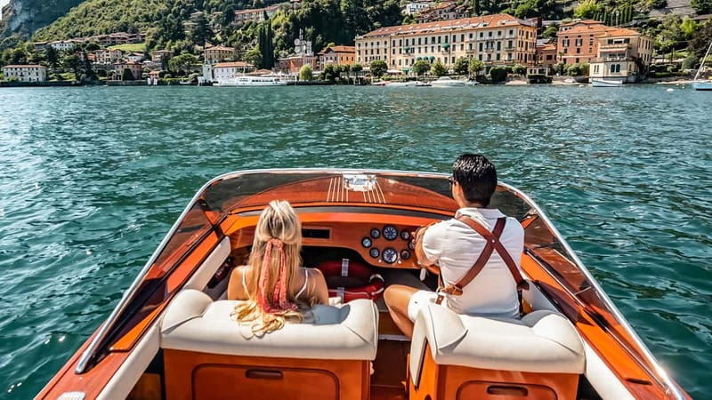 Lake Como: Classic Boat Private Tour - Exploring Lake Como on a Private Vintage Speedboat