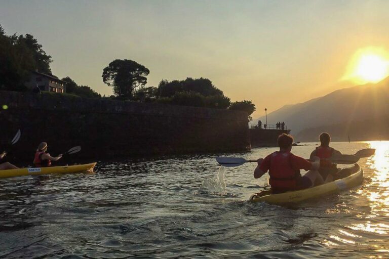 Lake Como: Golden Hour Guided Kayak Tour