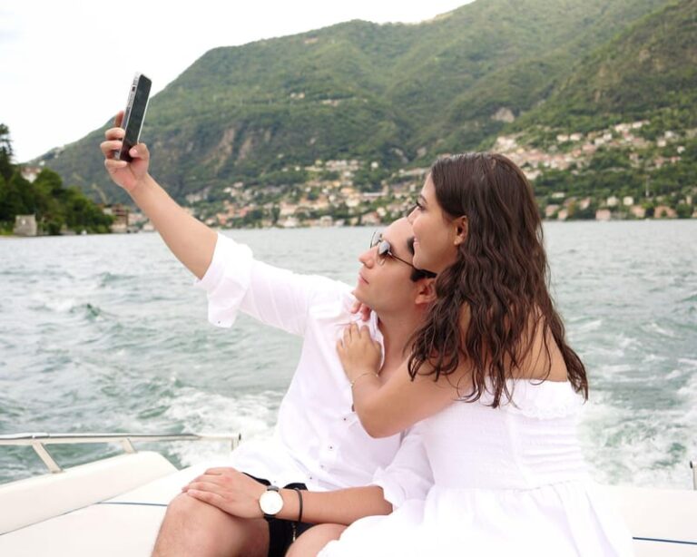 Lake Como: Scenic Private Boat Tour through the Best Villas