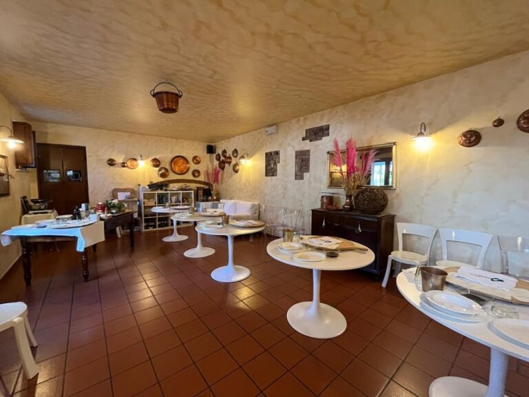 Lake Garda: Small Group Cooking Class Experience with Wine