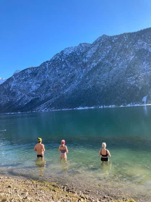 Leave your comfort Zone: Ice bathing in the mountain lake