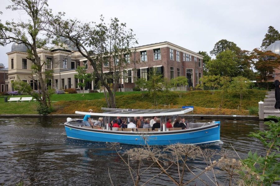 Leiden: Cruise through the Historic City Center with Guide - Analyzing the Experience: What to Expect from the Leiden Canal Tour