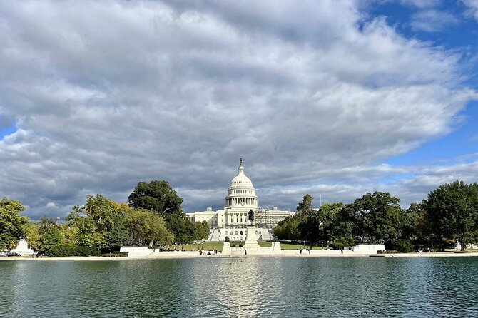Limousine Service Tour in Washington DC