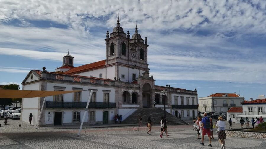 Lisboa: One-way to Porto, stops in Obidos, Nazare and Aveiro - Good To Know
