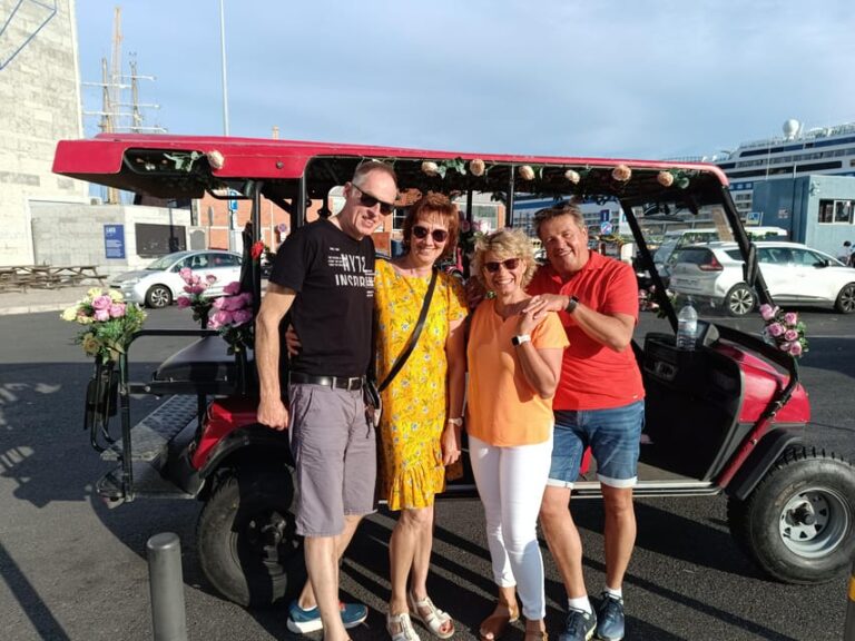 Lisbon: 2.5 hours Tuk Tuk tour in Old town and Centre