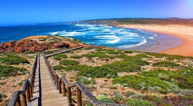 Lisbon: Benagil, Boneca Cave, Portimao & Lagos Private Tour