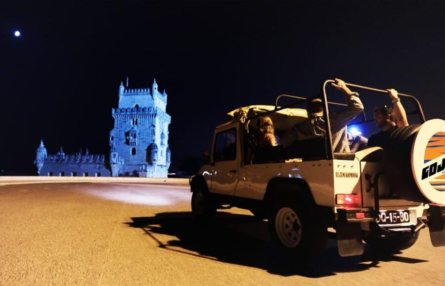 LISBON BY NIGHT in a Vintage Jeep with FOOD & DRINK Tastings - Discovering Lisbon by Night in a Vintage Jeep