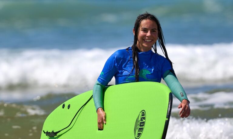 Lisbon: Come try our Surf Lesson in Costa da Caparica
