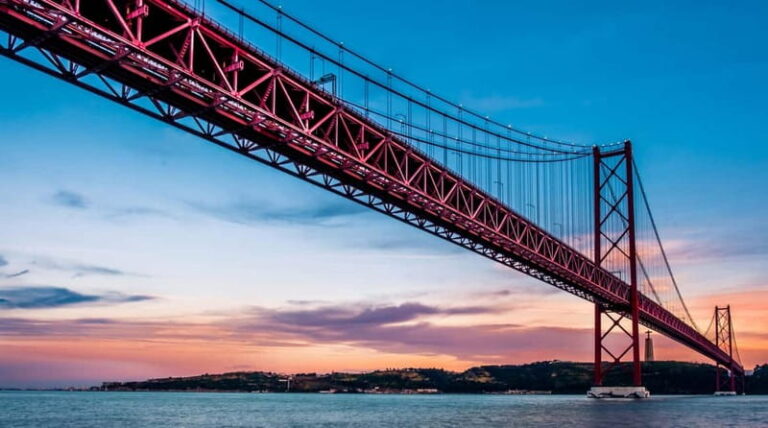 Lisbon: Explore Lisbons Green Lung & Belém by E-Bike