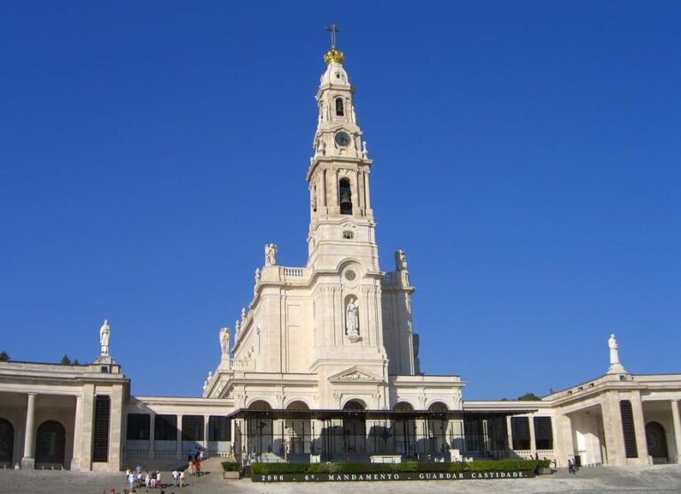 Lisbon: Fátima and Santarém Day of Spirituality and History
