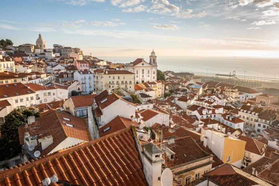 Lisbon: Flexible Walking Tour of Alfama - Exploring Alfama: A Self-Guided Adventure