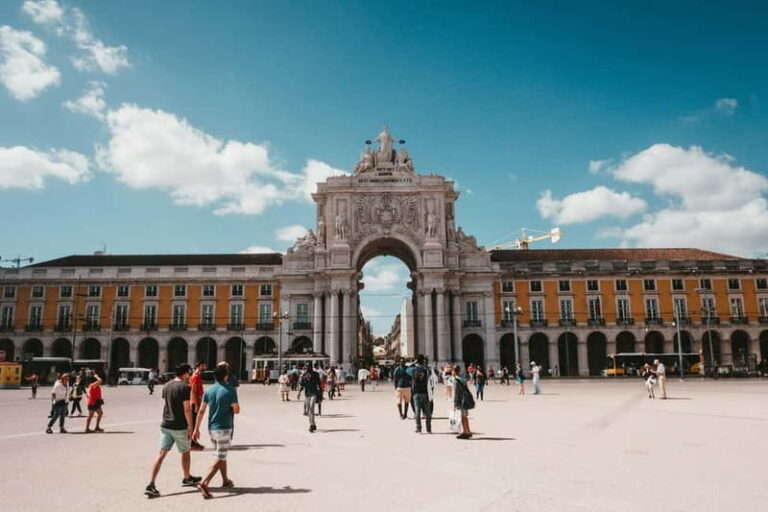 Lisbon: From the center to Belém by E-Bike