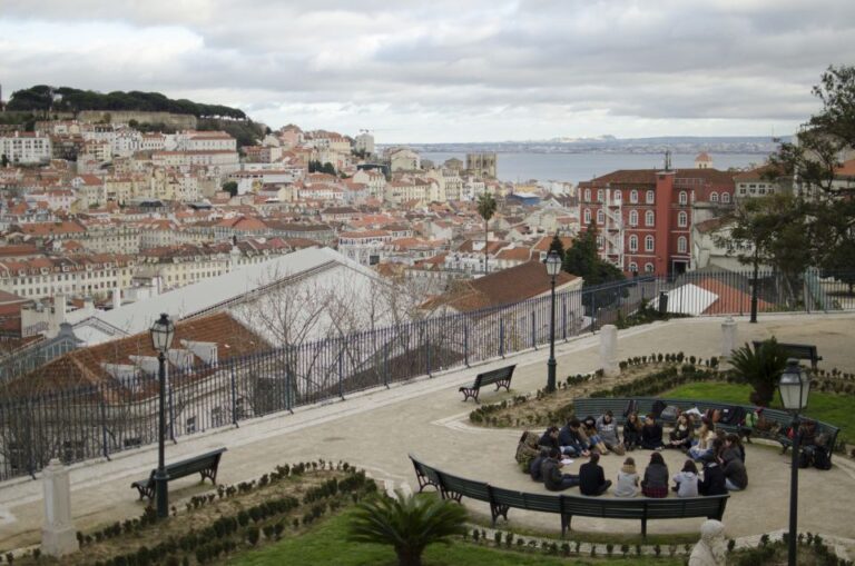 Lisbon Main Highlights Half Day Private Tour