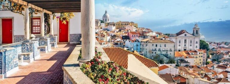 Lisbon: Old Town Tour by Tuk Tuk | Local Guide