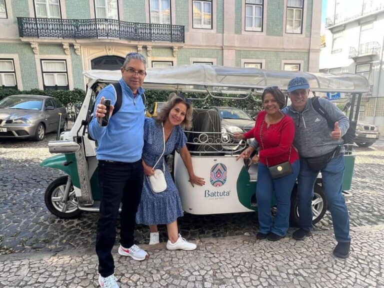 Lisbon: Private Guided Tour by Electric Tuk Tuk