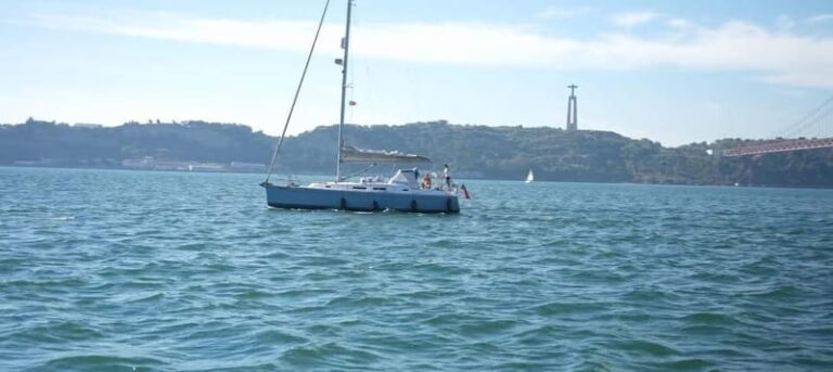 Lisbon PRIVATE Tour on Sailboat W/ Wine Included
