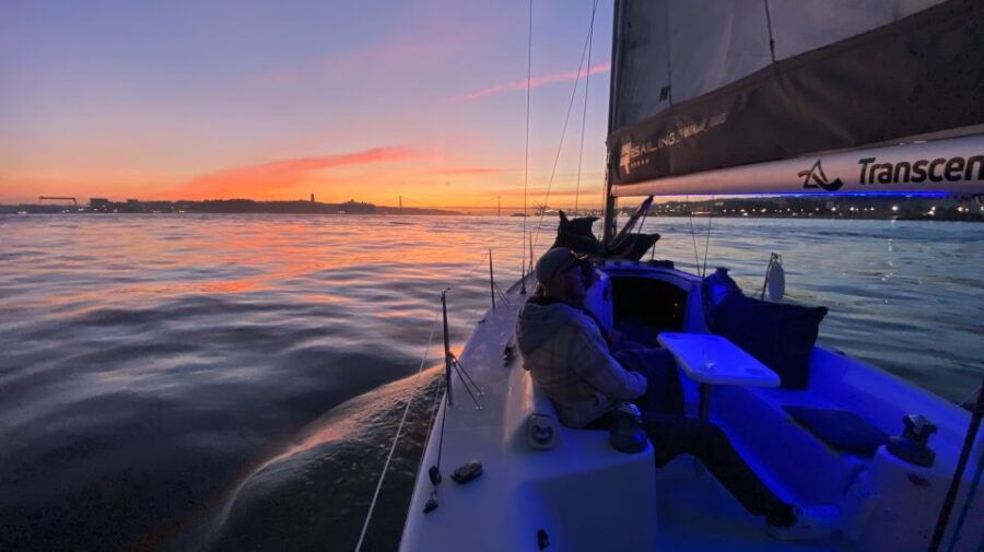 Lisbon: Sailboat Tour w/ Local Guide and Open Bar Green Wine - An Overview of the Experience