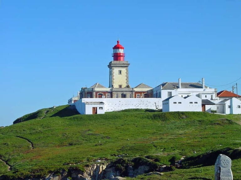 Lisbon: Sintra private Day Tour