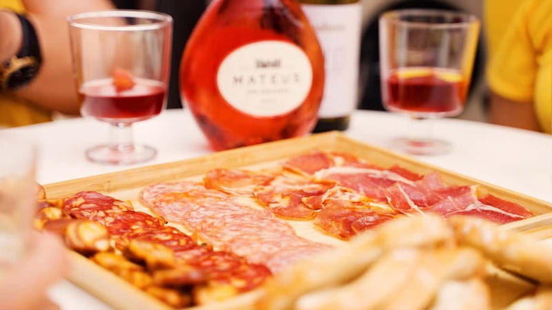 LISBON SUNSET TO NIGHT in Vintage Jeep with FOOD & DRINKS - Exploring the Itinerary and Highlights