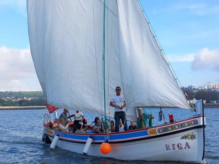 Lisbon: Tagus Cruise on Historic 1895 Boat with Drinks