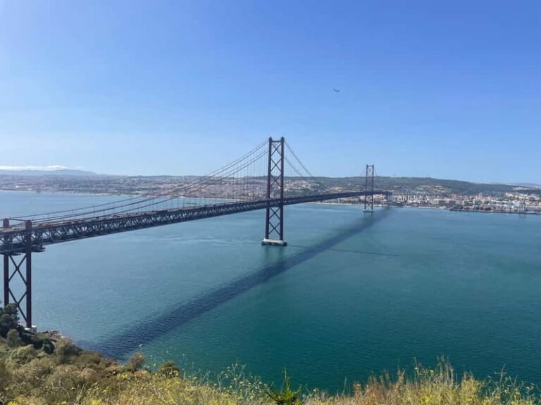 Lisbon: Tour Cristo Rei, Setúbal, Arrábida, Azeitão, Palmela