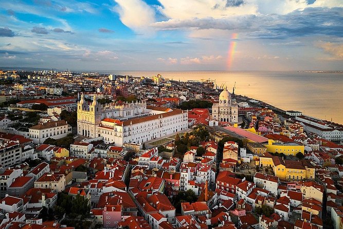 Lisbon Walking Tour With Locals