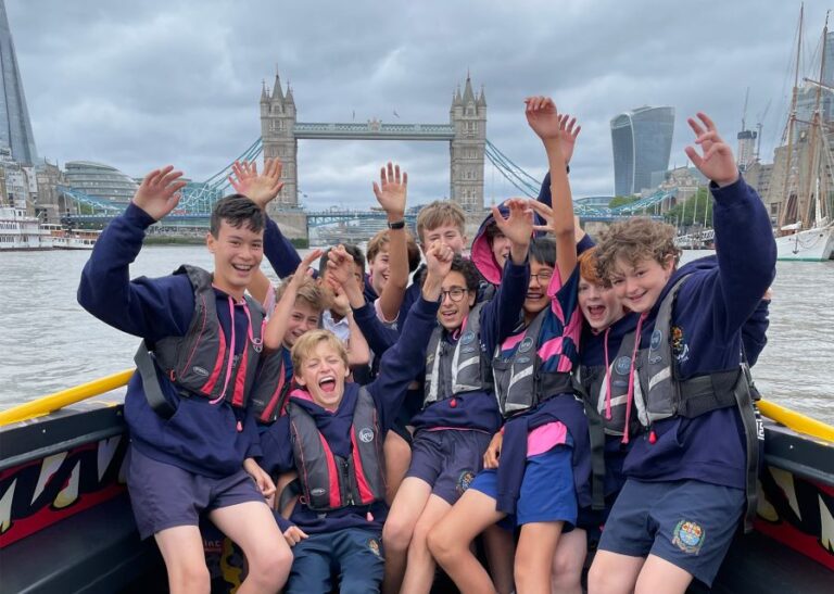 London: 40-Minute Thames Beast Jetboat Tour