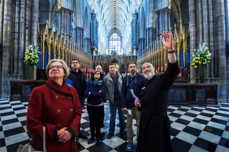London: Buckingham, Big Ben & Westminster Abbey Tour
