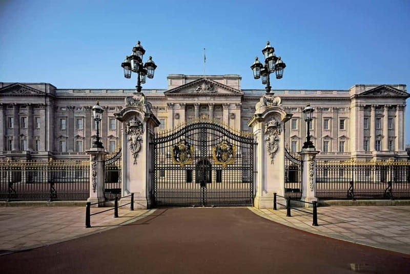 London: Buckingham Palace & Royal City Walking Tour - A Practical Deep Dive into the Tour Experience