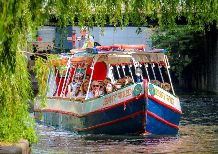London: Canal Boat Ride on Camden Lock - A Detailed Look at the Camden Lock Canal Cruise