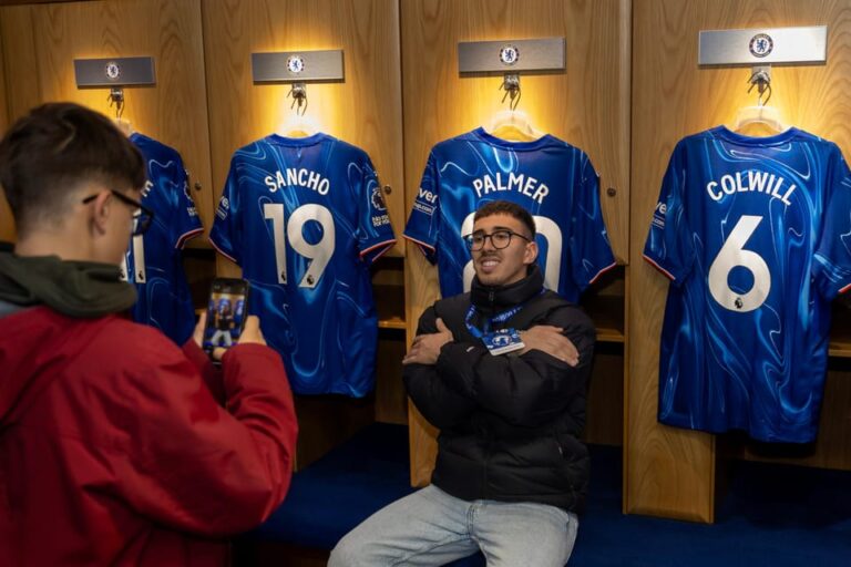 London: Chelsea FC Museum and Stamford Bridge Classic Tour