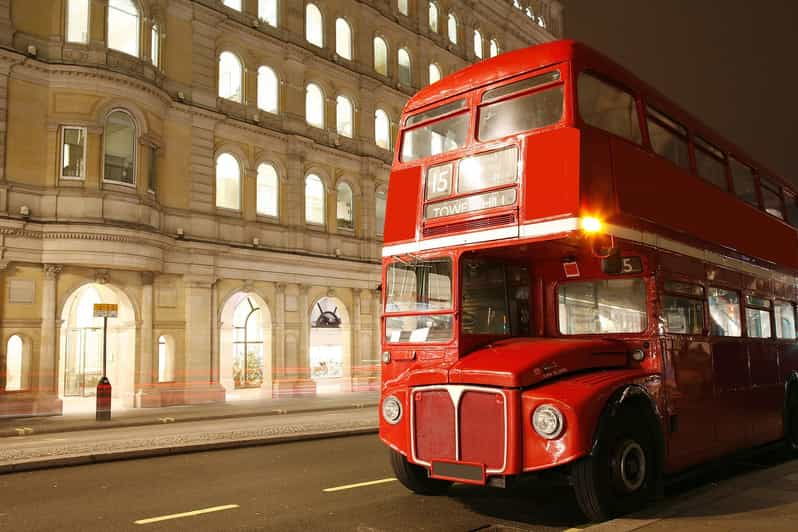 London: Christmas Lights Tour by Vintage Double-Decker Bus - Is It Worth the Price?