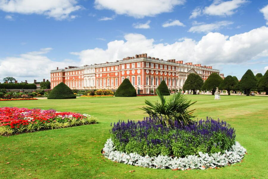 London: Hampton Court Palace Private Tour with Train Option - The Practicalities of the Tour