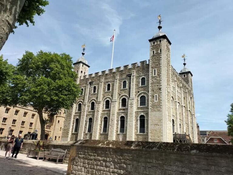 London: Private Classic Sightseeing Tour in a Black Taxi