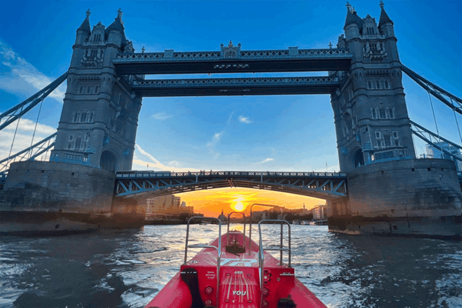 London: River Thames Sunset Speedboat Experience with Drink - An Honest Look at the Experience