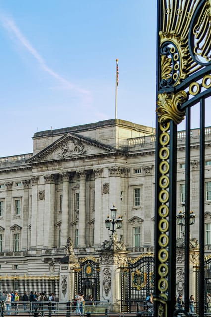 London: Royal Stroll through Westminster Guided Walking Tour